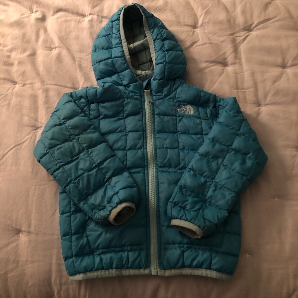 North Face thermoball girls hooded jacket